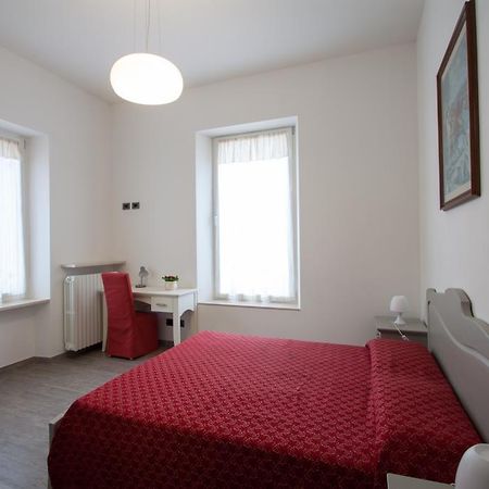 Palazzo Di Primavera Guest House Caprino Veronese Exterior photo
