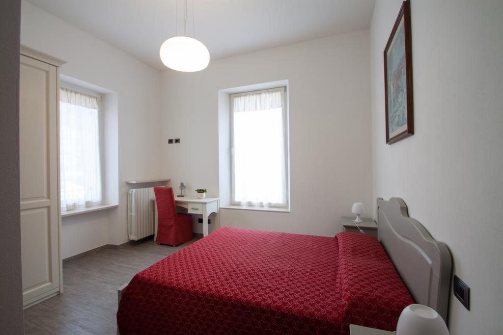 Palazzo Di Primavera Guest House Caprino Veronese Exterior photo