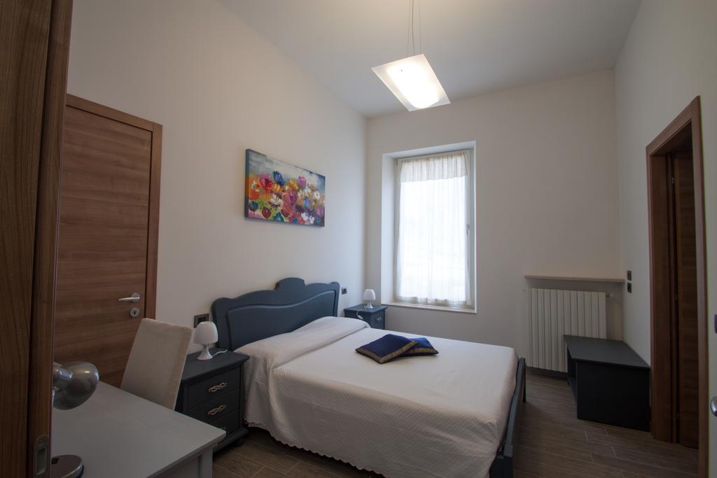 Palazzo Di Primavera Guest House Caprino Veronese Room photo